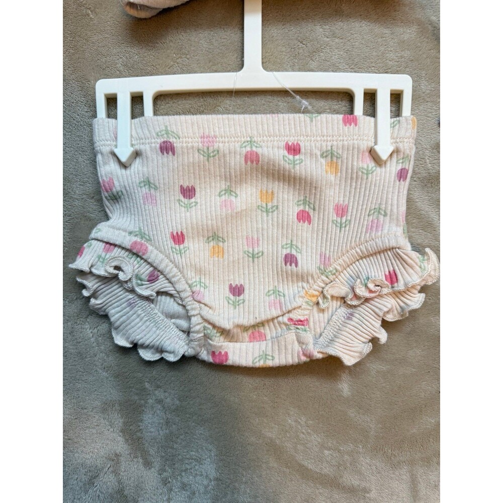 Baby Girl 2 pc Ruffle Tank Top With Ruffle Bottom Shorts Bloomers Set size 0-3 m - Picture 3 of 6